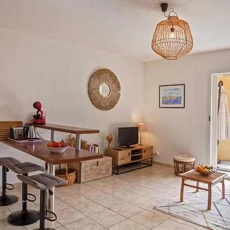 Apartmán Casa Linda Au Calme Avec Jardin A 900 M Port Et Centre De *