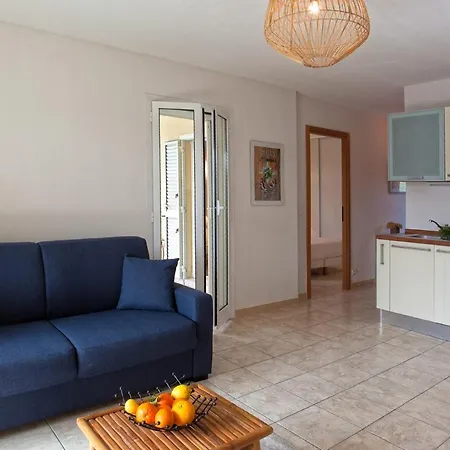 Casa Linda Au Calme Avec Jardin A 900 M Port Et Centre De Calvi Apartment
