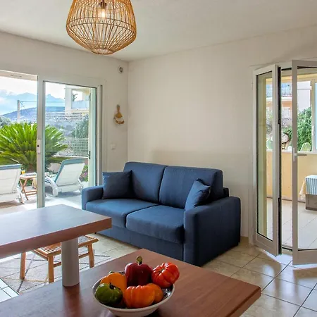 Casa Linda Au Calme Avec Jardin A 900 M Port Et Centre De * Calvi (Corsica)