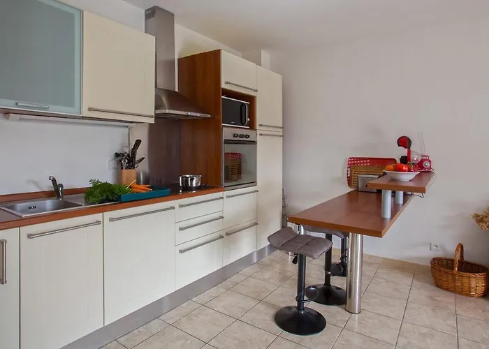 Apartment Casa Linda Au Calme Avec Jardin A 900 M Port Et Centre De