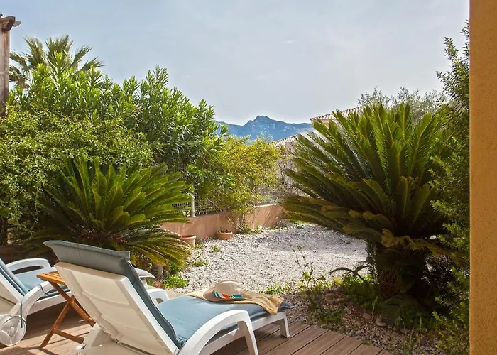 Apartment Casa Linda Au Calme Avec Jardin A 900 M Port Et Centre De Calvi (Corsica)