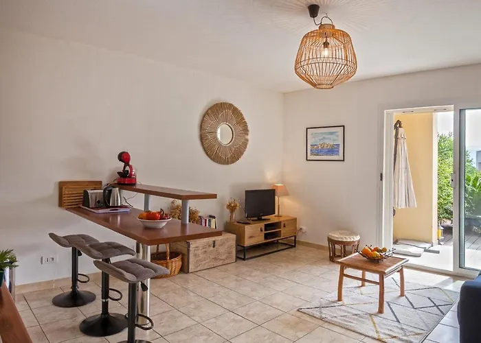 Apartment Casa Linda Au Calme Avec Jardin A 900 M Port Et Centre De *