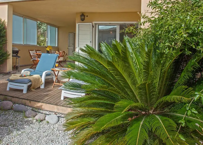 Apartment Casa Linda Au Calme Avec Jardin A 900 M Port Et Centre De Calvi (Corsica)